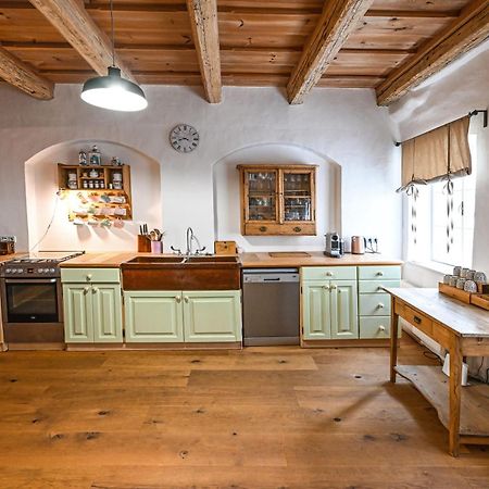 Boutique Apartman Микулов Экстерьер фото